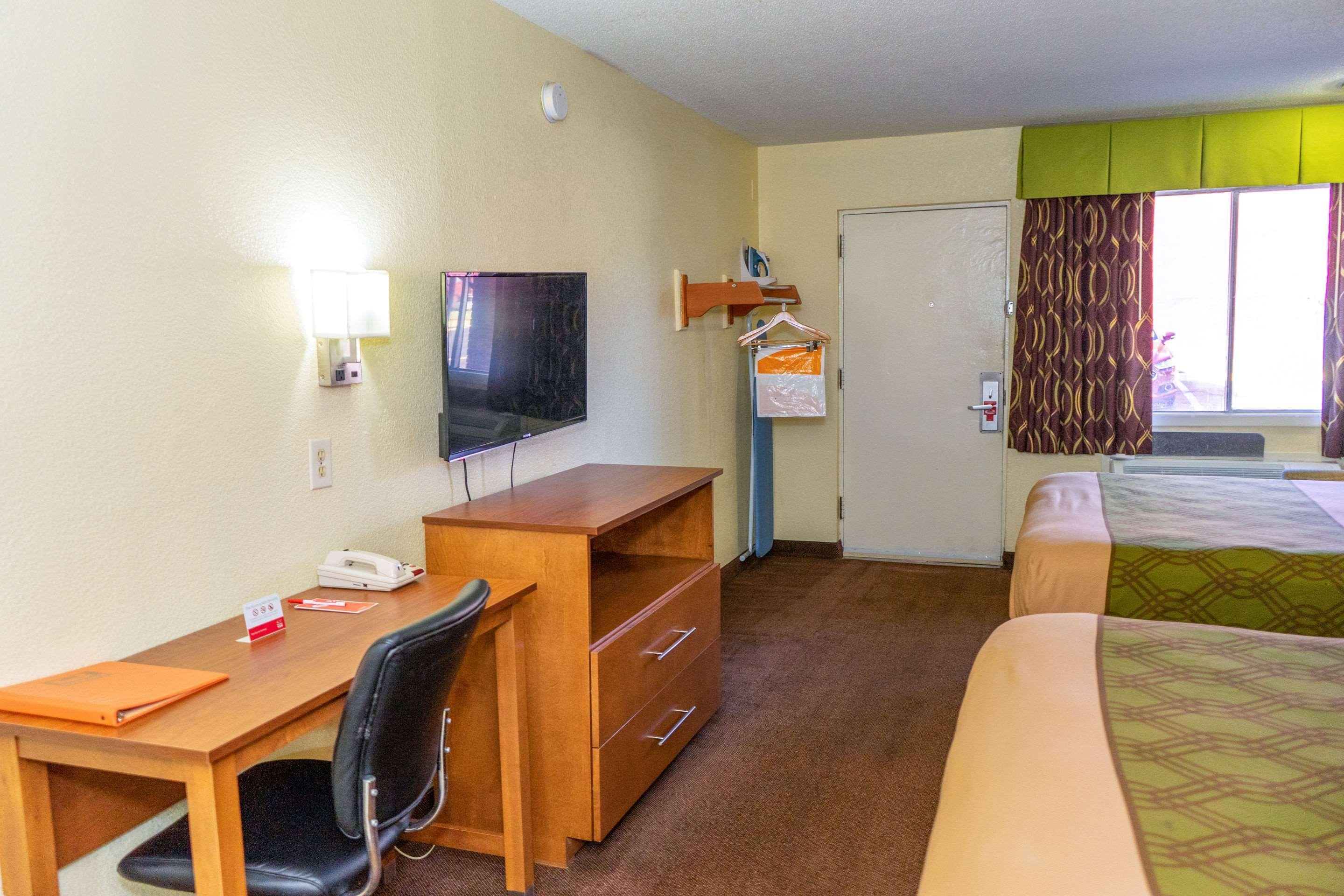 Econo Lodge Weldon - Roanoke Rapids Exterior foto